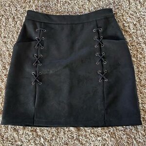 NWOT Black Lace-Up Women's mini skirt Sz L